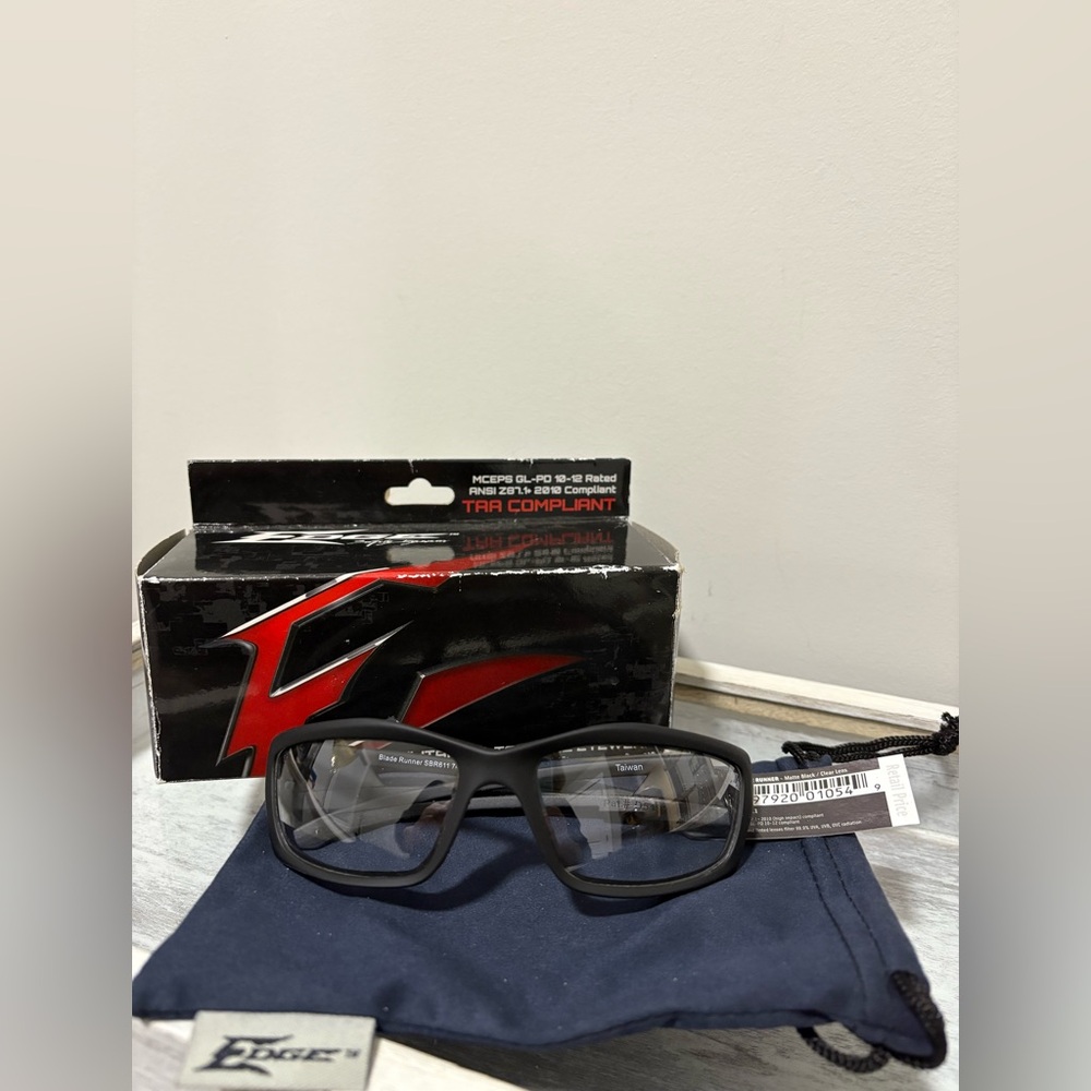 Edge Blade Runner Tactical Eyewear, NWT, pouch and box. Matte Black